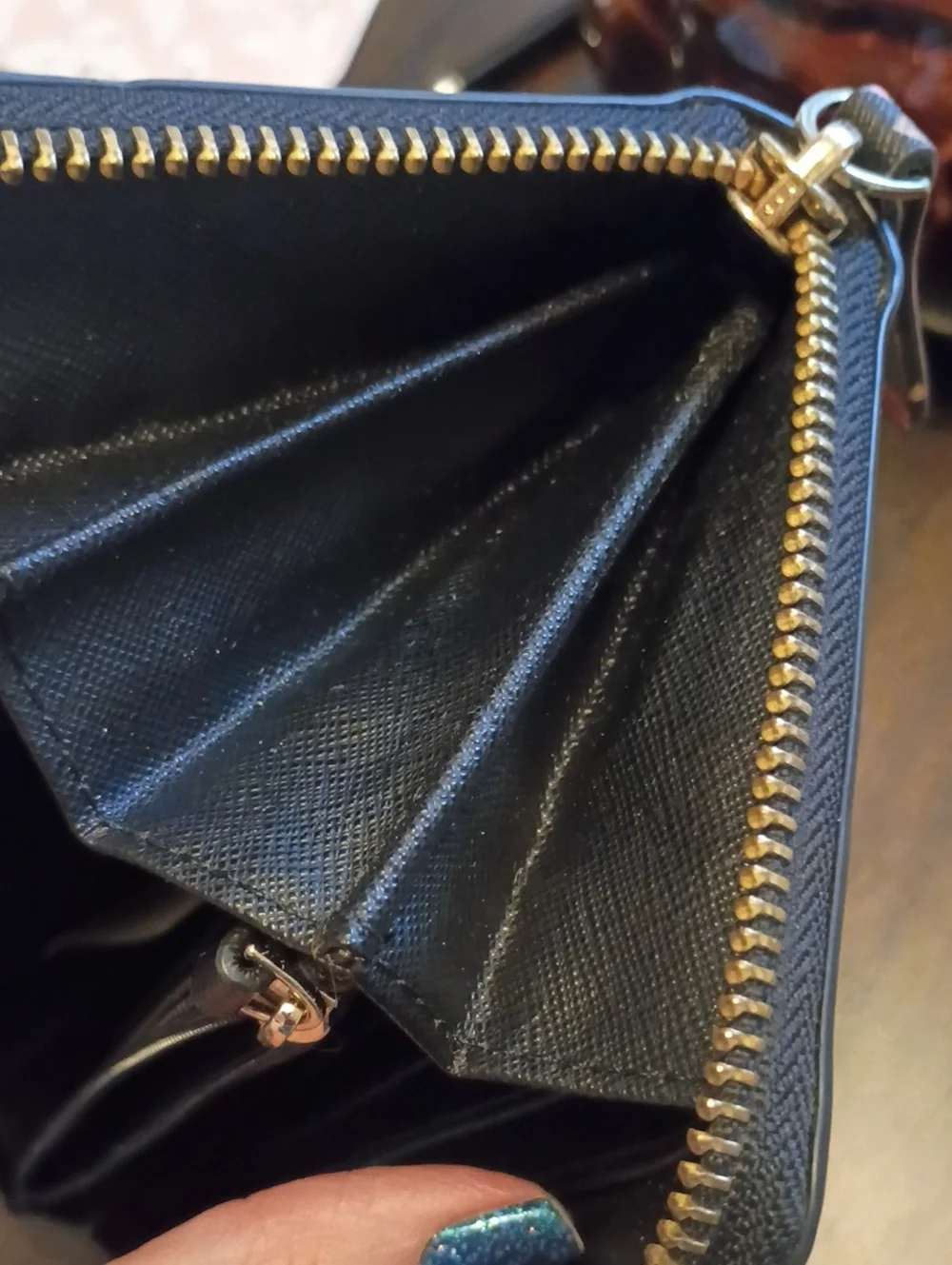 Kate spade roses wallet zip around